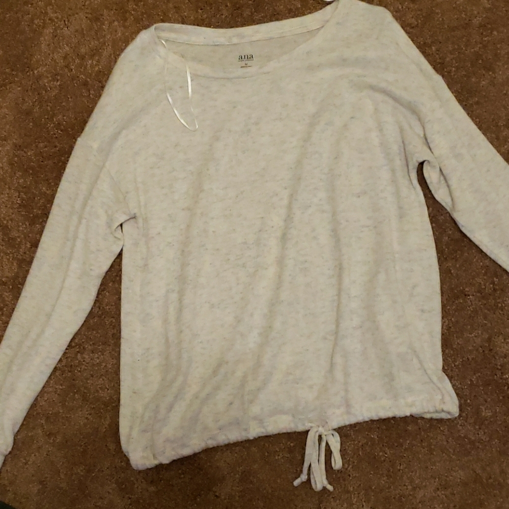 Thin cute sweater!